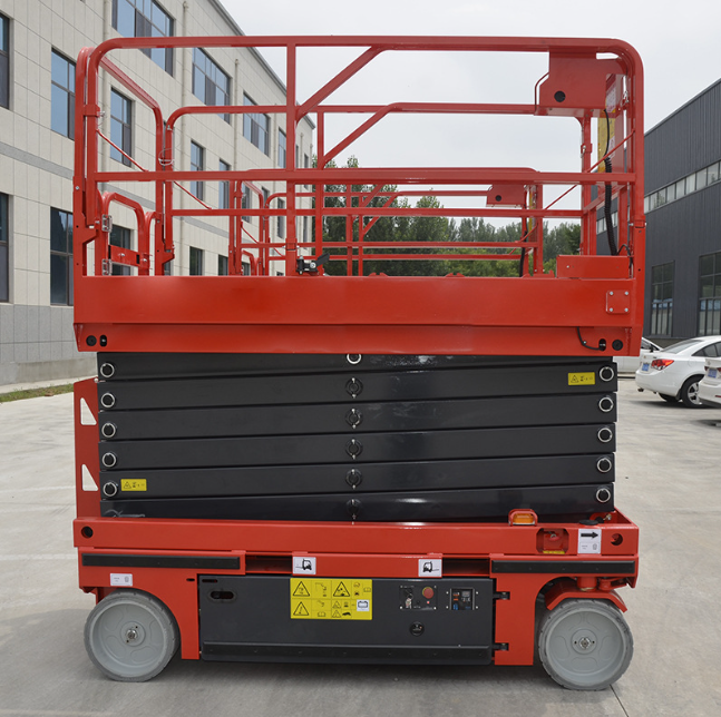 章贡自行走升降机